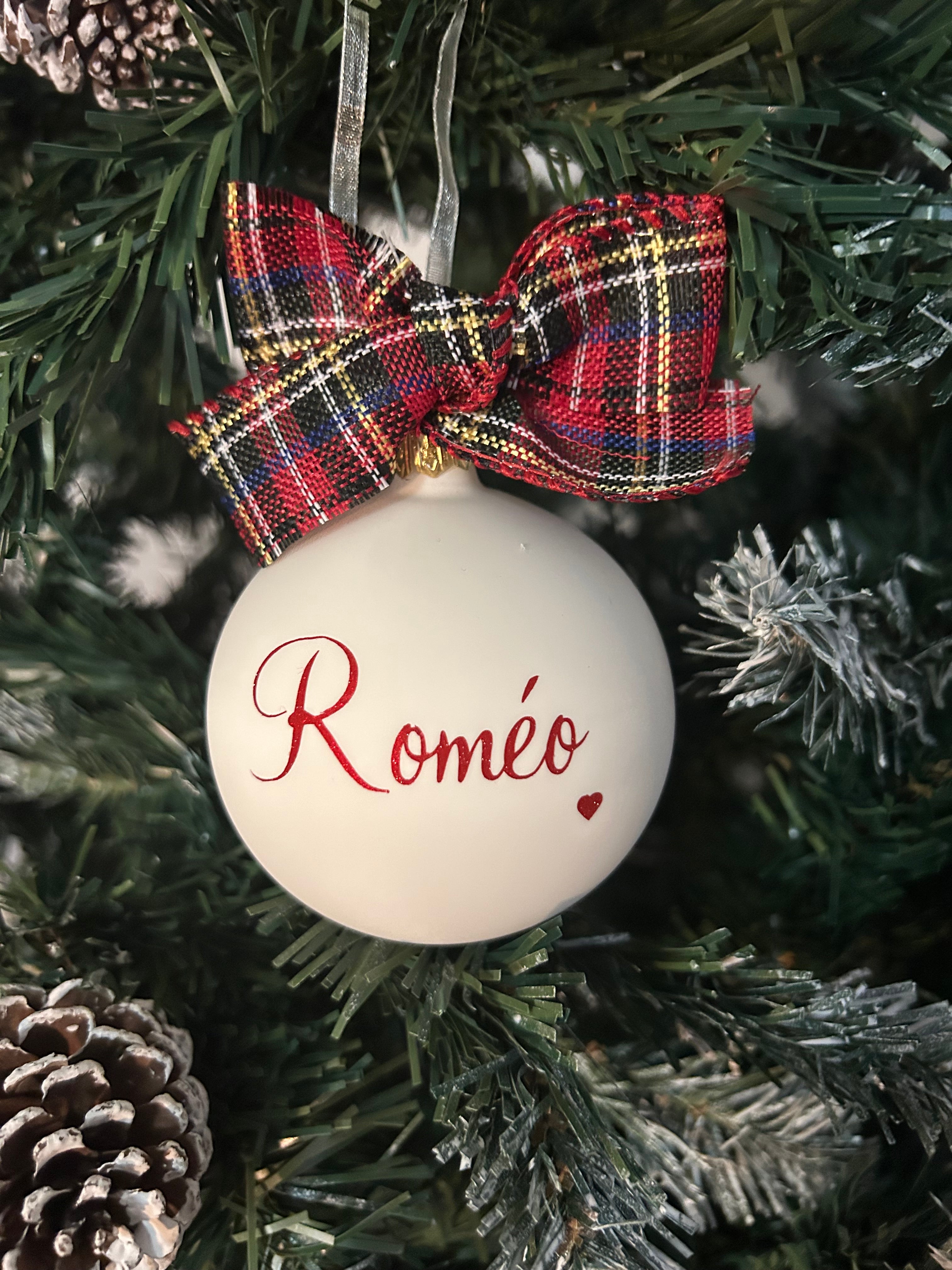 Boule de noël blanche 8cm